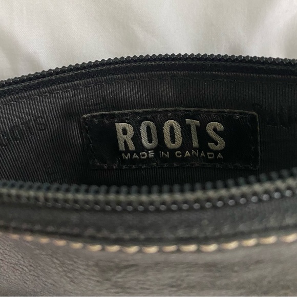 Roots Wristlet “M” - Picture 3 of 6